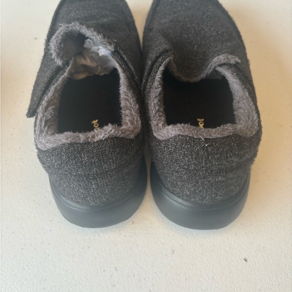 Men’s shoes euro size 44 US size 11 - Picture 4 of 7